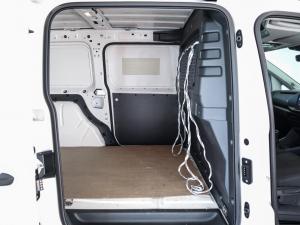 Volkswagen Caddy Maxi Cargo 2.0TDI panel van - Image 16
