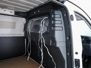 Volkswagen Caddy Maxi Cargo 2.0TDI panel van - Image 18