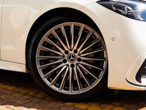 Mercedes-Benz C-Class C200 Avantgarde - Image 3