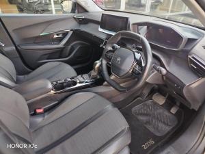 Peugeot 2008 1.2T Allure - Image 13