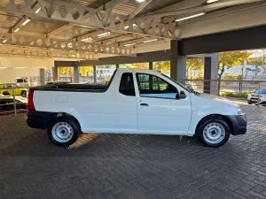 Nissan NP200 1.6i - Image 8