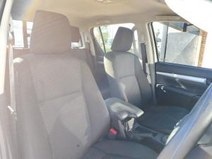 Toyota Hilux 2.4GD-6 double cab 4x4 SRX auto - Image 17