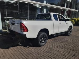 Toyota Hilux 2.4 GD-6 RB RaiderE/CAB - Image 2