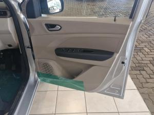 Renault Triber 1.0 Techno - Image 11