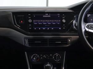 Volkswagen Polo hatch 1.0TSI Life auto - Image 17