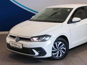 Volkswagen Polo hatch 1.0TSI Life auto - Image 5