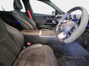 Mercedes-Benz C-Class C43 - Image 11