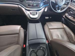 Mercedes-Benz V-Class V300d Exclusive - Image 12