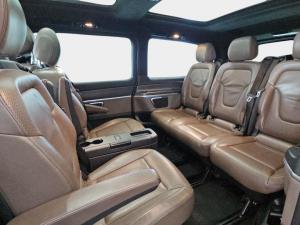 Mercedes-Benz V-Class V300d Exclusive - Image 14