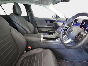 Mercedes-Benz C-Class C200 AMG Line - Image 13