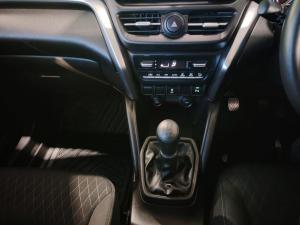 Suzuki Grand Vitara 1.5 GL manual - Image 12
