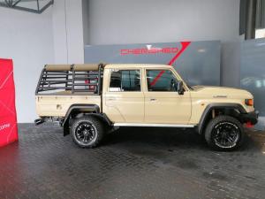 Toyota Land Cruiser 79 2.8GD-6 double cab auto - Image 2