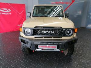 Toyota Land Cruiser 79 2.8GD-6 double cab auto - Image 5