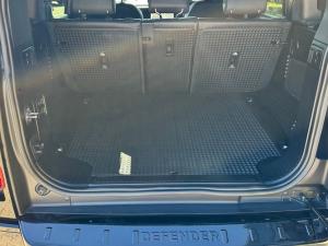 Land Rover Defender 110 D300 X-Dynamic HSE - Image 10