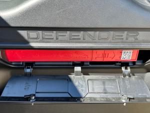 Land Rover Defender 110 D300 X-Dynamic HSE - Image 11