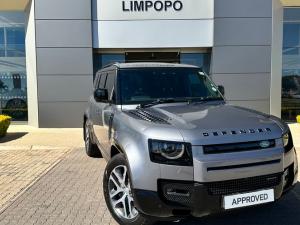 Land Rover Defender 110 D300 X-Dynamic HSE - Image 1