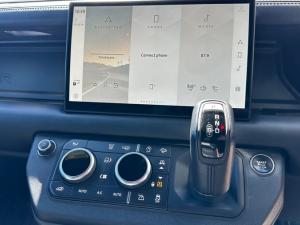 Land Rover Defender 110 D300 X-Dynamic HSE - Image 7