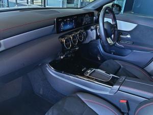 Mercedes-Benz CLA CLA200 Progressive - Image 12