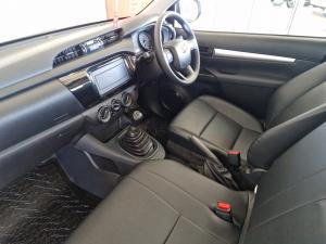 Toyota Hilux 2.0 single cab S (aircon) - Image 7