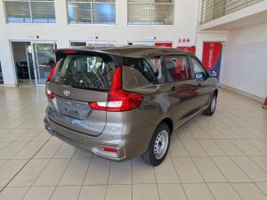 Toyota Rumion 1.5 S - Image 2