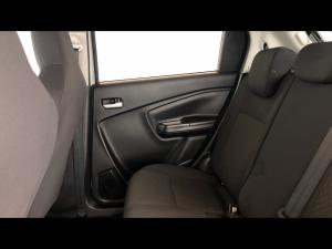Toyota Vitz 1.0 XR manual - Image 11