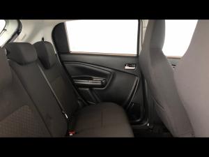 Toyota Vitz 1.0 XR manual - Image 12