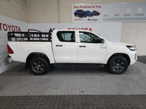 Toyota Hilux 2.4GD-6 double cab 4x4 Raider manual - Image 3