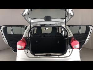 Toyota Vitz 1.0 XR manual - Image 13