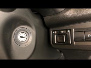 Toyota Vitz 1.0 XR manual - Image 16