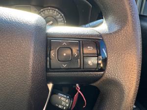 Toyota Hilux 2.4GD-6 single cab 4x4 Raider manual - Image 10
