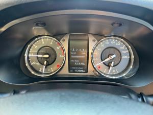 Toyota Hilux 2.4GD-6 single cab 4x4 Raider manual - Image 11