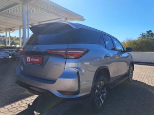 Toyota Fortuner 2.4GD-6 4x4 - Image 2