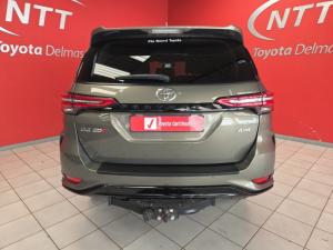 Toyota Fortuner 2.4GD-6 4X4 automatic - Image 5