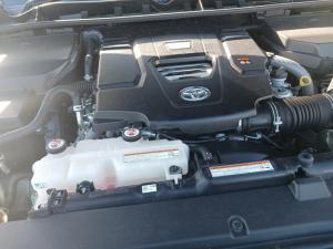 Toyota Landcruiser 300 V6 3.3D GR-S - Image 24