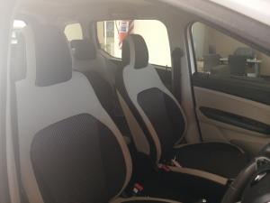 Renault Triber 1.0 Prestige / Intens - Image 16