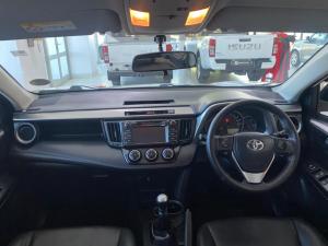 Toyota RAV4 2.0 GX - Image 6