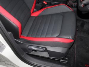 Volkswagen Polo 2.0 GTI DSG - Image 17