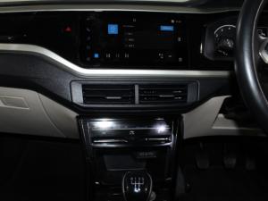Volkswagen Polo 1.6 Life - Image 11