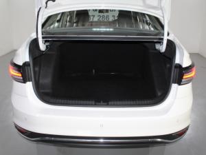 Volkswagen Polo 1.6 Life - Image 7
