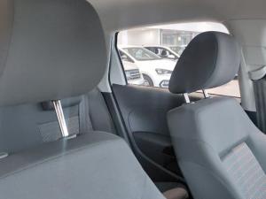 Volkswagen Polo Vivo 1.4 Trendline - Image 11