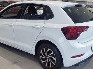 Volkswagen Polo 1.0 TSI Life DSG - Image 4