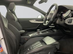 Audi A4 35 TDI Advanced Stronic - Image 18