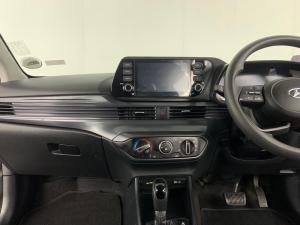 Hyundai i20 1.4 Motion automatic - Image 10
