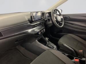 Hyundai i20 1.4 Motion automatic - Image 11