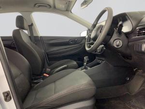 Hyundai i20 1.4 Motion automatic - Image 14