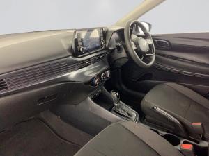 Hyundai i20 1.4 Motion automatic - Image 7