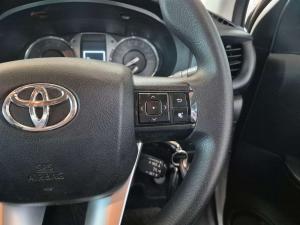 Toyota Hilux 2.4 GD-6 RB Raider automaticE/CAB - Image 20