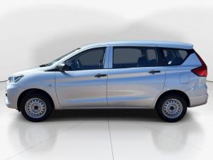 Toyota Rumion 1.5 S - Image 4