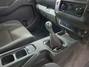 Nissan Navara 2.5dCi double cab XE - Image 10