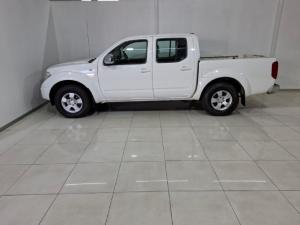 Nissan Navara 2.5dCi double cab XE - Image 2